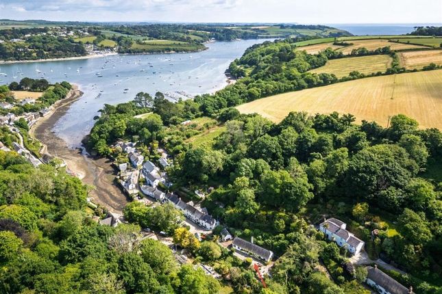 3 bed property, in Helford, £800,000