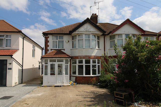 3 bed property, in Tennyson Avenue, £550,000