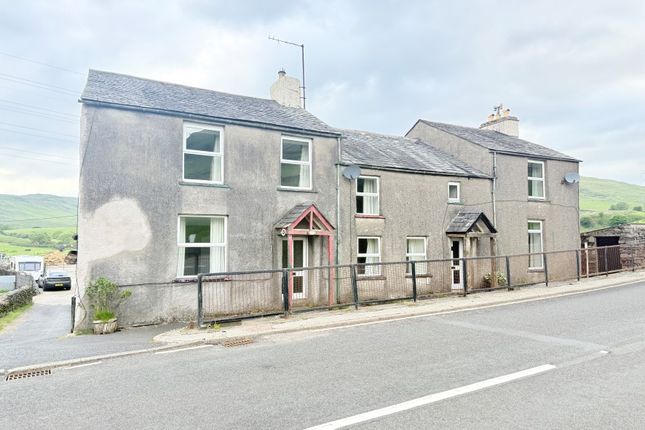 8 bed property, in Selside, £195,000