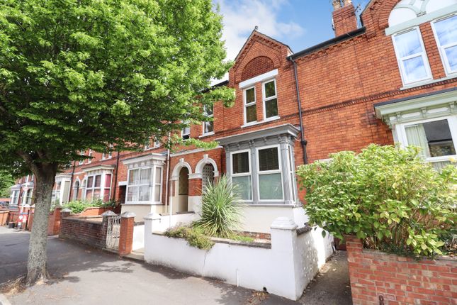 4 bed property, in Richmond Road, £315,000