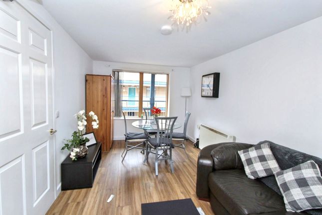 2 bed property, in Pudding Chare, £95,000