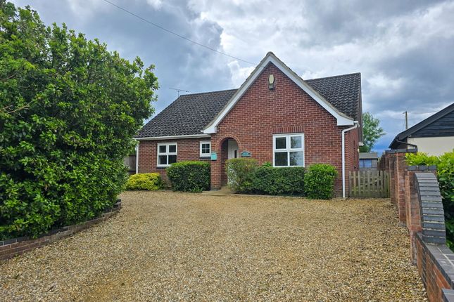 3 bed property, in Flowers Lane, £300,000