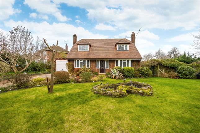 4 bed property, in Woking GU22, £895,000