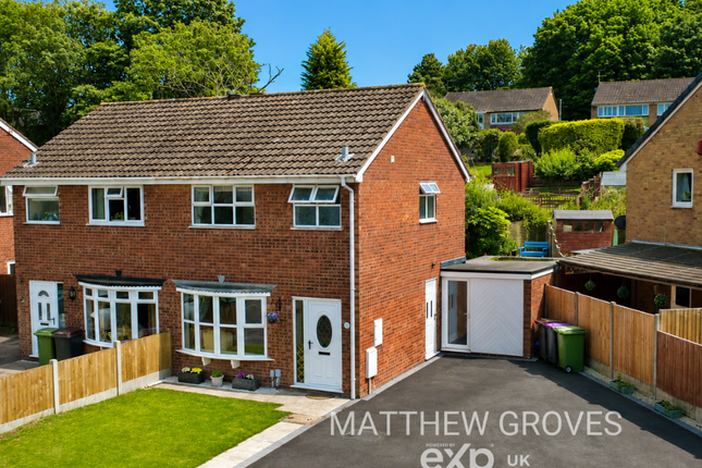 3 bed property, in Walker Crescent, £199,950