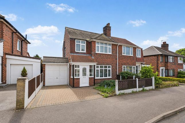 3 bed property, in Runton Drive, £260,000