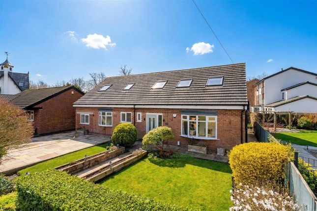 3 bed property, in Willoughby Close, £700,000