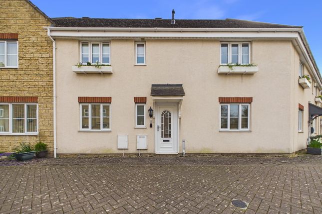3 bed property, in Zander Road, £275,000