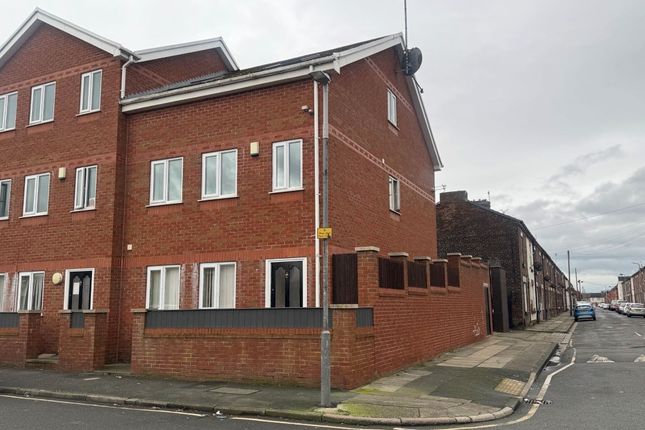 6 bed property, in 71 Window Lane, £240,000
