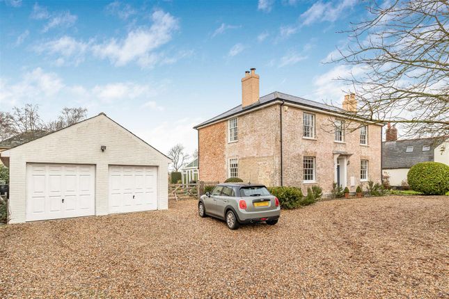 4 bed property, in Tea Kettle Lane, £1,000,000