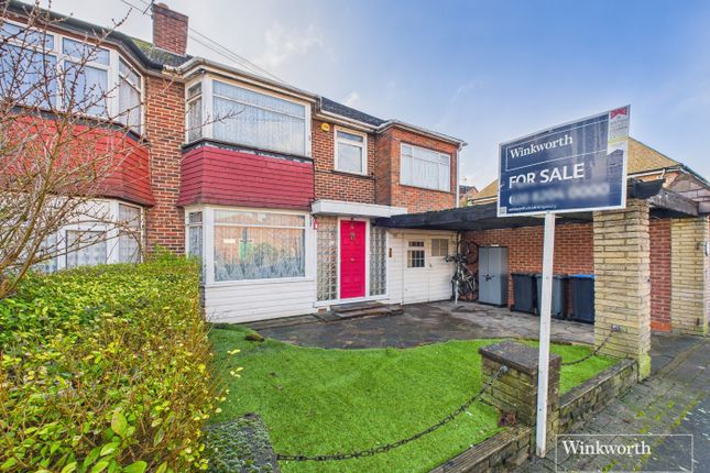 5 bed property, in Brinkburn Gardens, £665,000