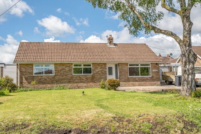 3 bed property, in Twytchetts, £325,000