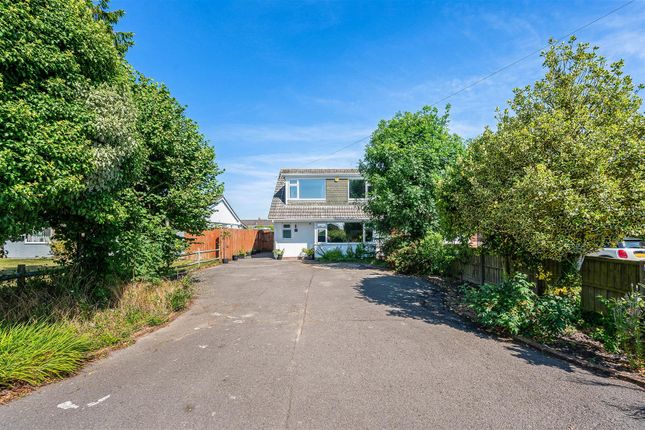 4 bed property, in Sunderton Lane, £550,000