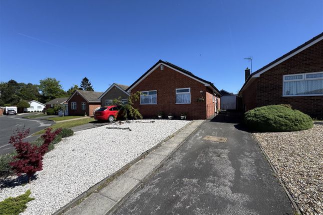 3 bed property, in Penzance Place, £235,000