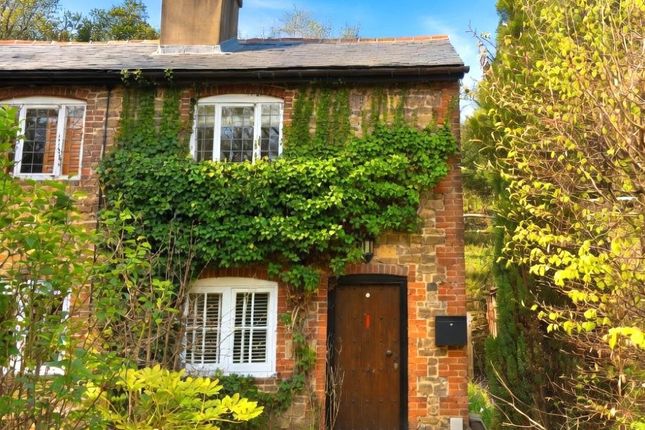 2 bed property, in 97 Brighton Road, £200,000