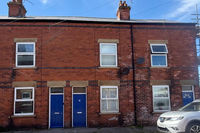 3 bed property, in 18 Cross Street, £40,000