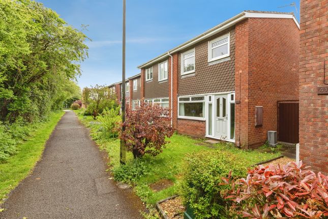3 bed property, in Birch Close, £285,000
