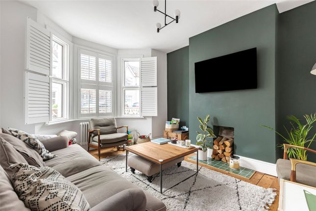3 bed property, in Fallsbrook Road, £700,000