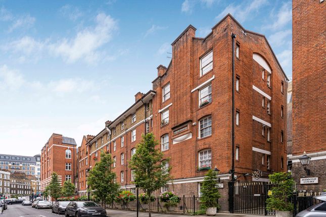 1 bed property, in Tavistock Street, £450,000