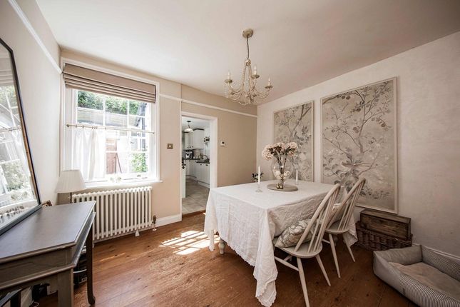 2 bed property, in Harmony Street, £350,000