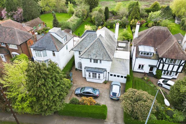 4 bed property, in Hull Road, £500,000