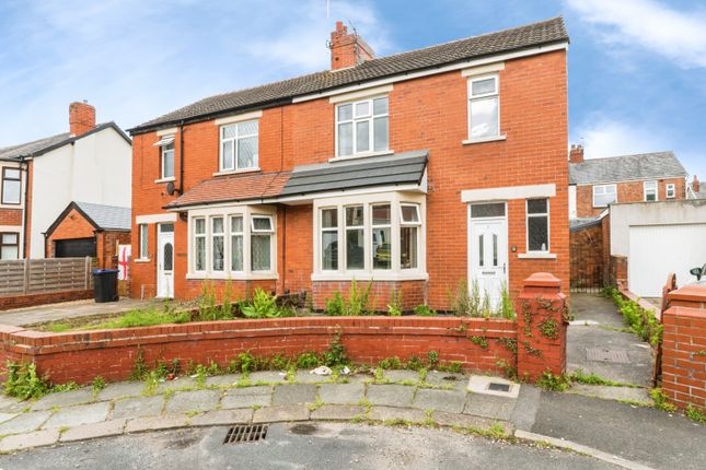 3 bed property, in Scudamore Crescent, £95,000