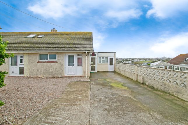 3 bed property, in Trevelgue Road, £280,000