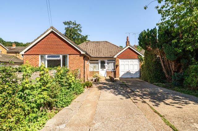3 bed property, in Kent Road, £585,000