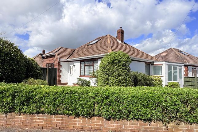 2 bed property, in Glyn Way, £450,000