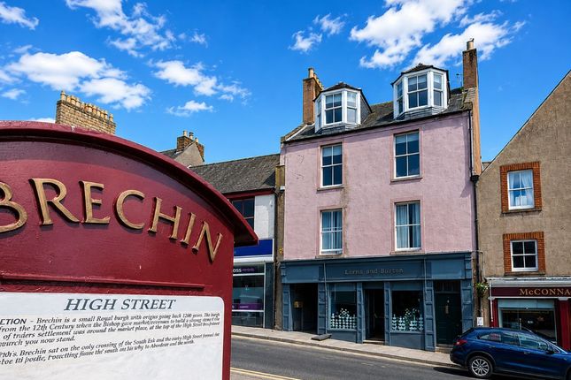 4 bed property, in 19B High Street, £85,000
