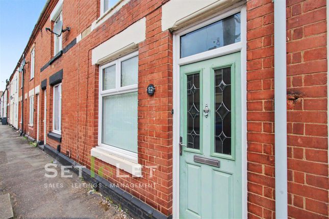 2 bed property, in Jodrell Street, £120,000