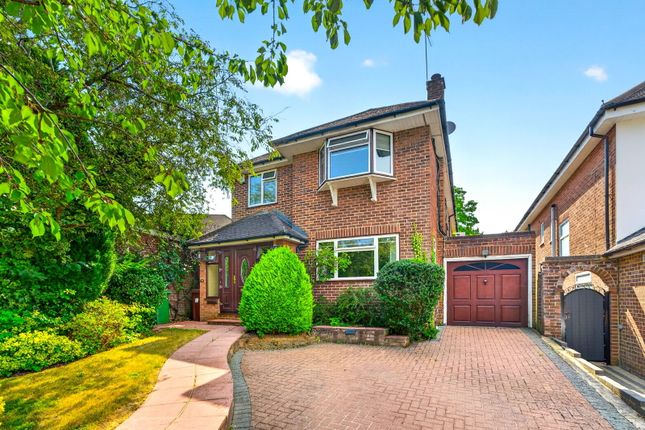 4 bed property, in Craigweil Avenue, £1,000,000