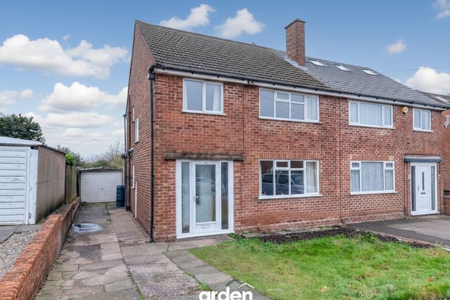 3 bed property, in Nuthurst Road, £275,000