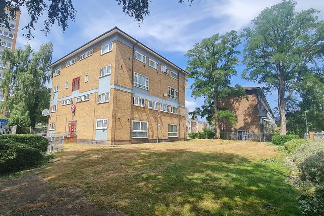 3 bed property, in Pershore Road, £160,000