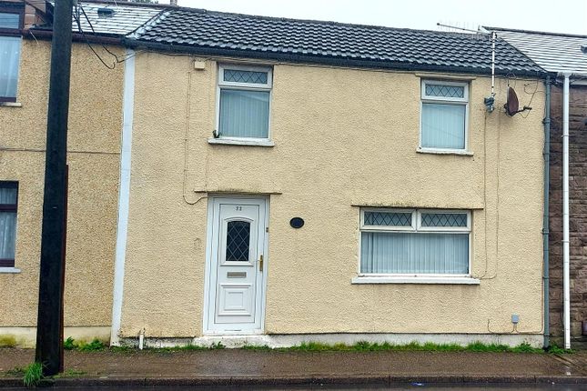 2 bed property, in Castle Street, £85,000