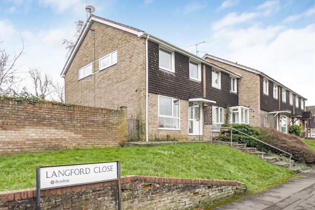 3 bed property, in Langford Close, £415,000
