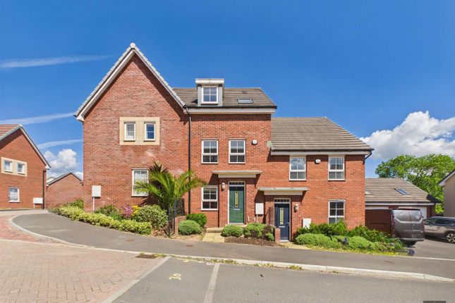 3 bed property, in Poltimore Drive, £337,500
