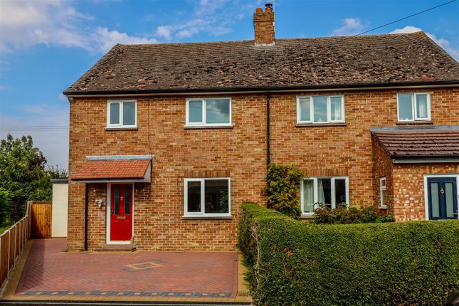 3 bed property, in Princes Close, £375,000