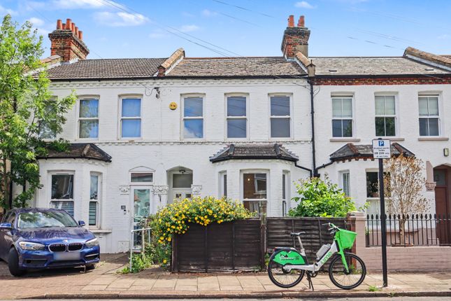 3 bed property, in Eardley Road, £520,000