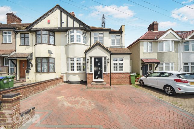 4 bed property, in Yorkland Avenue, £600,000