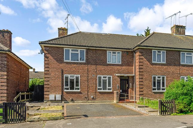 1 bed property, in Torrington Drive, £280,000