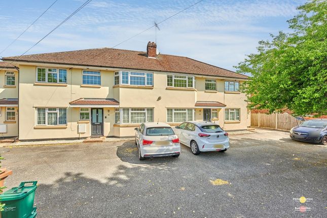 2 bed property, in 49A Fourth Avenue, £165,000