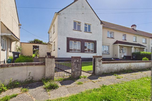 3 bed property, in Woodfield Road, £225,000