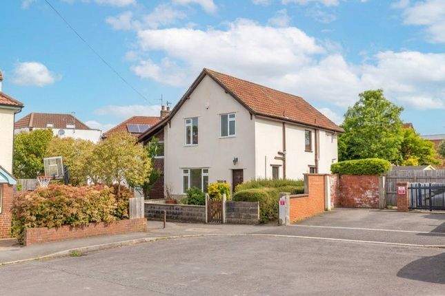 3 bed property, in Lampeter Road, £675,000