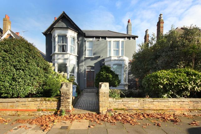 1 bed property, in Rosemont Road, £350,000
