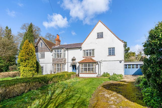 6 bed property, in Cat Street, £1,395,000
