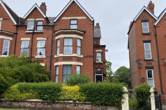 14 bed property, in 27 Newsham Drive, £200,000