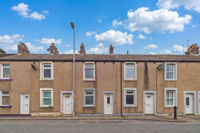 2 bed property, in Moss Bay Road, £65,000
