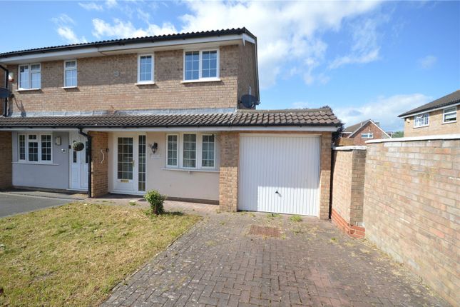 3 bed property, in Crestfield Avenue, £240,000