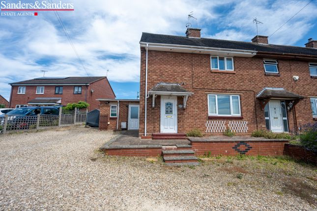 3 bed property, in Crompton Avenue, £295,000
