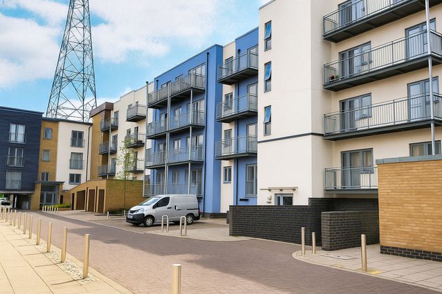 2 bed property, in Quayside Drive, £175,000